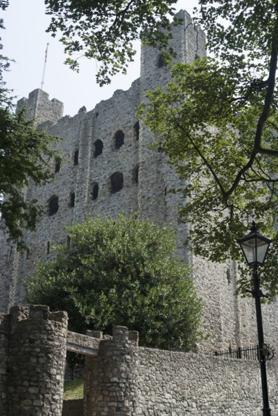 UK, Rochester, Rochester Castle, 2009. Creator: Ethel Davies.