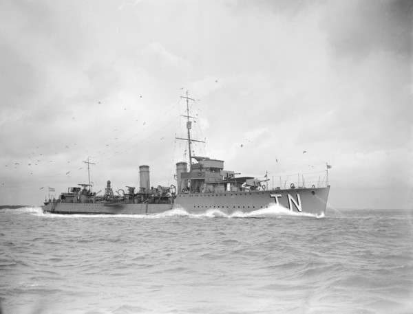 Unkown navel vessel, early 20th century. Creator: Kirk & Sons of Cowes.
