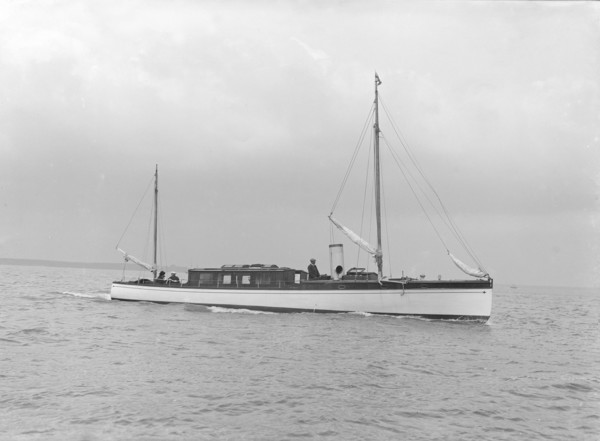 Motor yacht 'Ytene' under way, 1914. Creator: Kirk & Sons of Cowes.