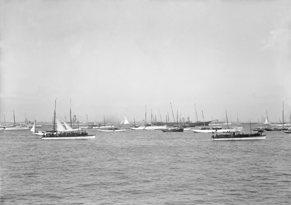 Cowes Roadstead, 1925. Creator: Kirk & Sons of Cowes.