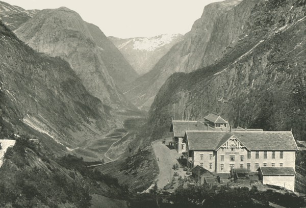 The Valley and Hotel, Stalheim, Norway, 1895.