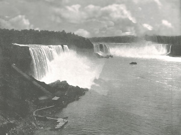 General view of Niagara Falls, 1895.