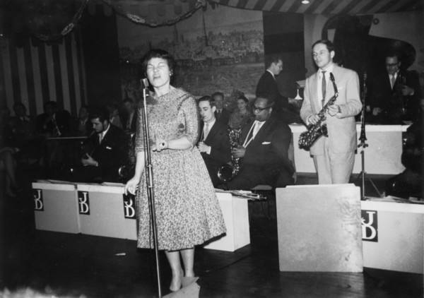 Cleo Laine, Johnny Dankworth Band, Sunday Sessions, Marquee Club, London, 1960. Creator: Brian Foskett.