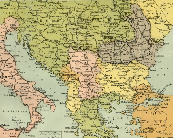 Map To Illustrate the Eastern Battle Fronts', 1919.