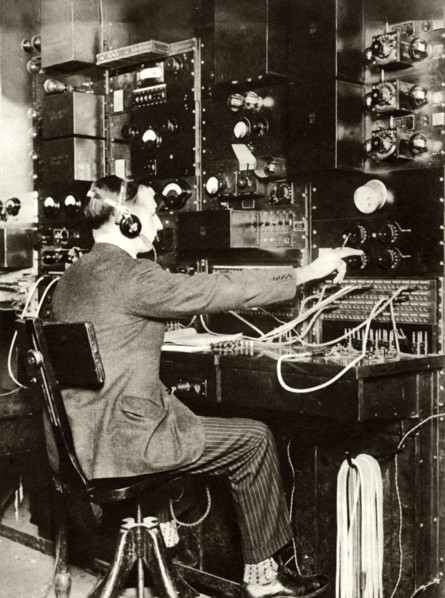 First transatlantic telephone call, from London to New York