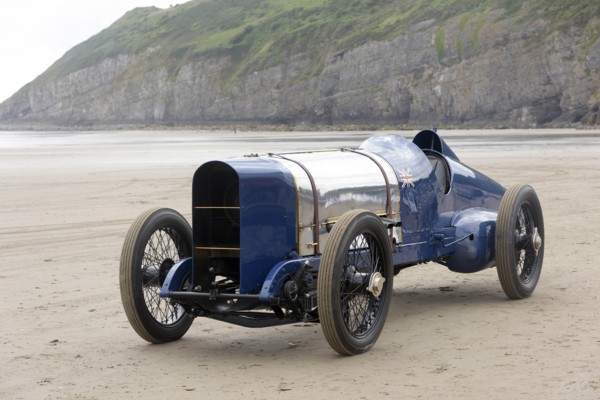 1925 Sunbeam 350 hp driven by Don Wales at Pendine Sands 2015. Creator: Unknown.