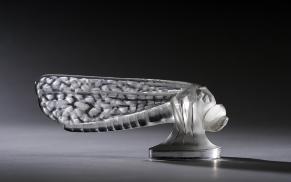 Libellule , small, Lalique mascot. Creator: Unknown.