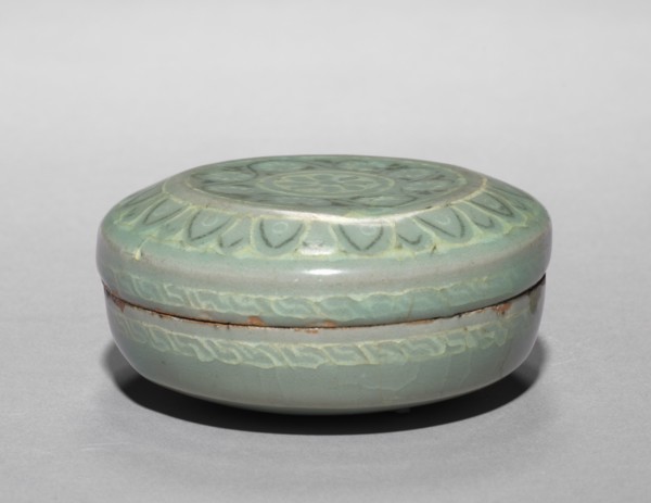 Box and Cover with Inlaid Chrysanthemum Design, 1200s. Creator: Unknown.