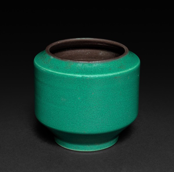 Camellia-Leaf-Green Cylindrical Vase, 1661-1722. Creator: Unknown.