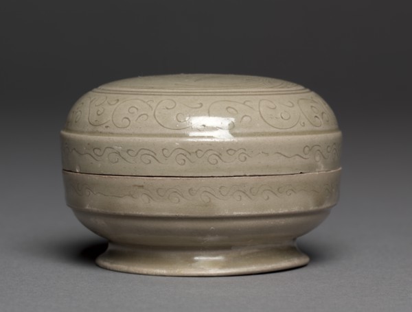 Covered Box with Double-Parrot Design, 960-1127. Creator: Unknown.