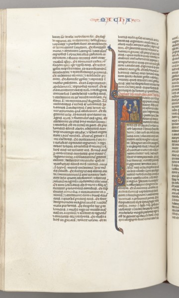 Fol. 382v, Maccabees II, historiated initial F, a golden chalice presented to a Jew, c. 1275-1300. Creator: Unknown.