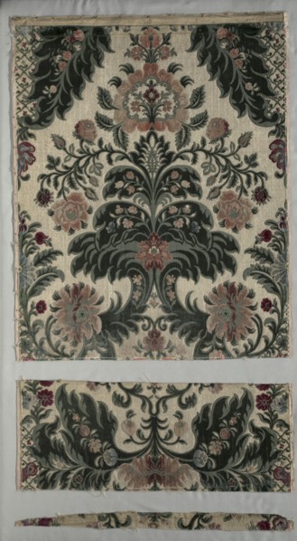 Fragments of Velvet (So-Called Velours Jardiniers), 1600s. Creator: Unknown.
