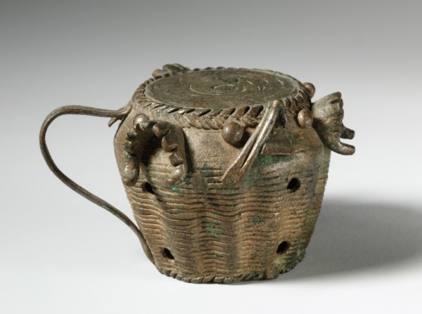 Gold Weight: Drum with Jaws of Defeated Enemies, 1800s. Creator: Unknown.
