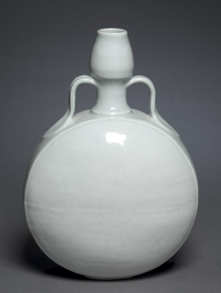 Gourd Flask with Floral Medallion, 1403-1424. Creator: Unknown.