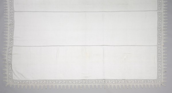 Needlepoint (Reticella) and Bobbin Lace Sheet, late 16th century. Creator: Unknown.
