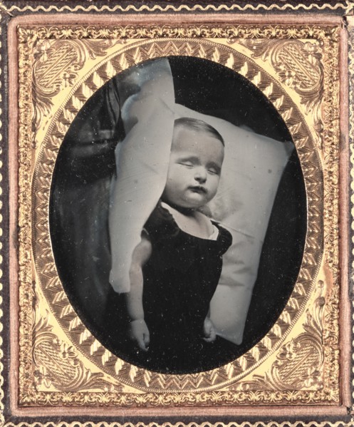 Post-Mortem on Pillow, Vertical, c. 1850. Creator: Unidentified Photographer.