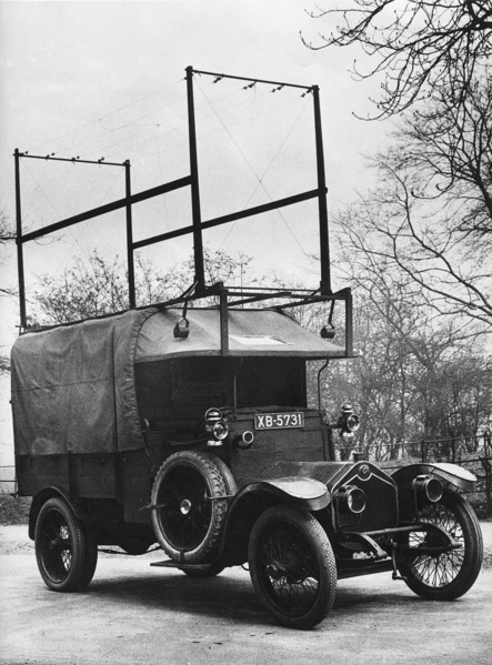 1918 Crossley 25-30hp Met Police van, used by Flying Squad. Creator: Unknown.