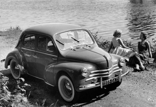 1955 Renault 4CV 750. Creator: Unknown.