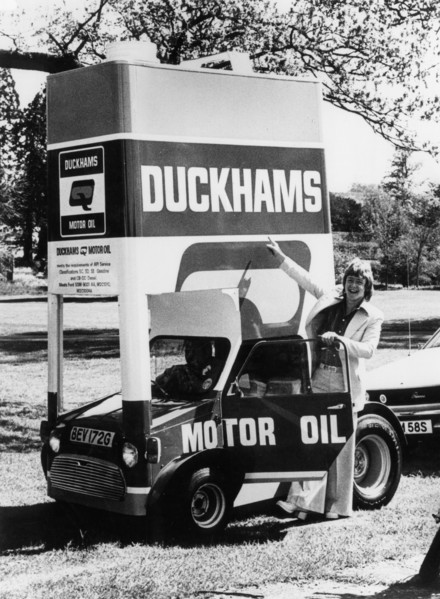 Duckhams Mini with tv personality Keith Chegwin 1978. Creator: Unknown.