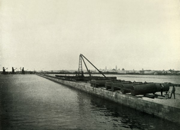 'Mexico's Artificial Harbours: The New Port Works at Vera Cruz, A Solid and Costly Enterprise', 1919 Creator: Unknown.