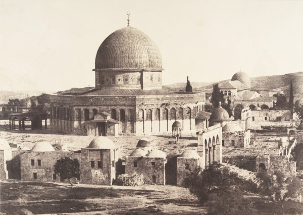 Jérusalem, Mosquée d'Omar, côté Nord, Intérieur de l'enceinte, 1854.