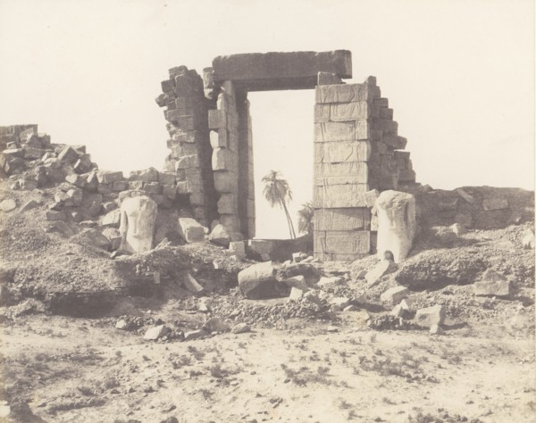 Karnak (Thèbes), Premier Pylône - Ruines de la Porte et des Colosses, Vues du Point E, 1851-52, printed 1853-54.