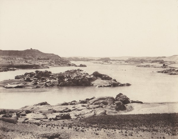 Première Cataracte, Vue Générale Prise de la Point Méridionale de l'Ile d'éléphantine, 1851-52, printed 1853-54.