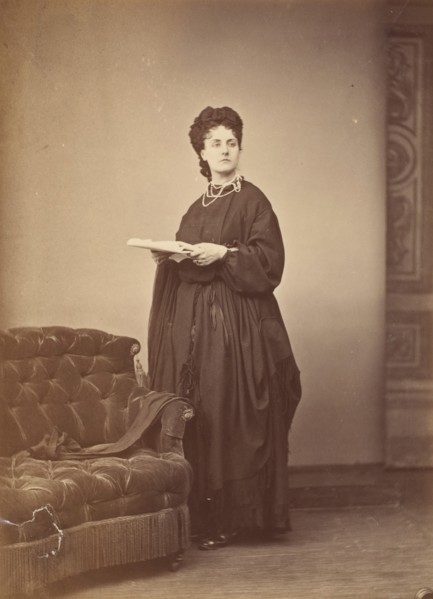 Série à la Ristori, 1860s.
