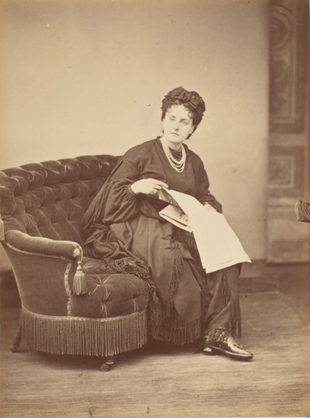 Série à la Ristori, 1860s.
