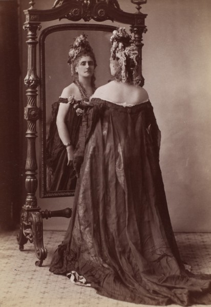 [Countess de Castiglione, from Série des Roses], 1895.