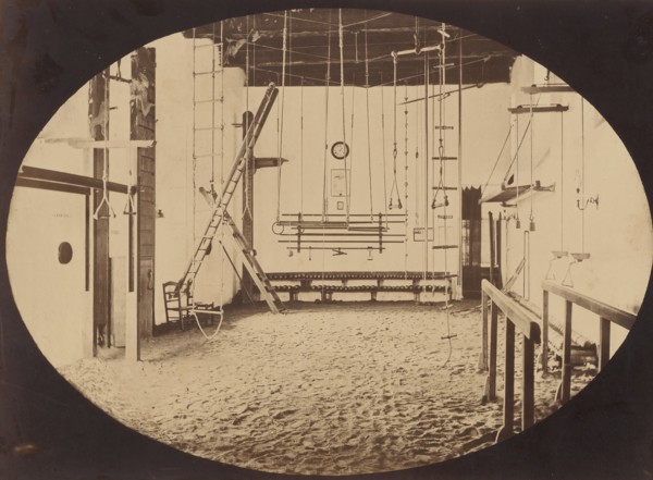 Gimnasio López, de Sevilla, ca. 1860.