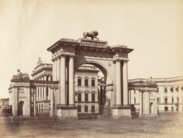 Gateway to Government House, Calcutta, 1850s.