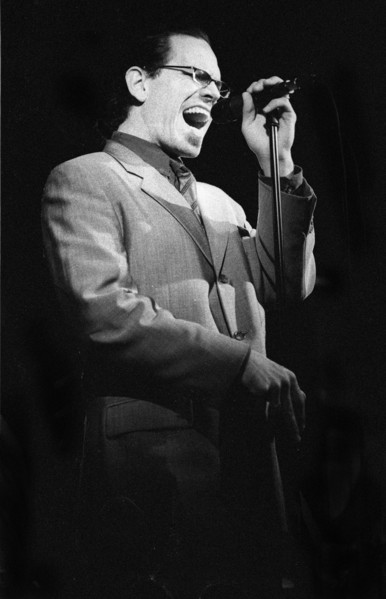 Kurt Elling, Pizza on the Park, London, Feb 2002.