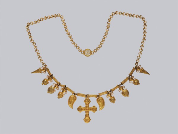 Gold Necklace with Ornaments, Byzantine, 6th century.