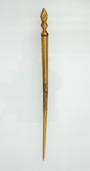 Hairpin, Frankish, 7th century.