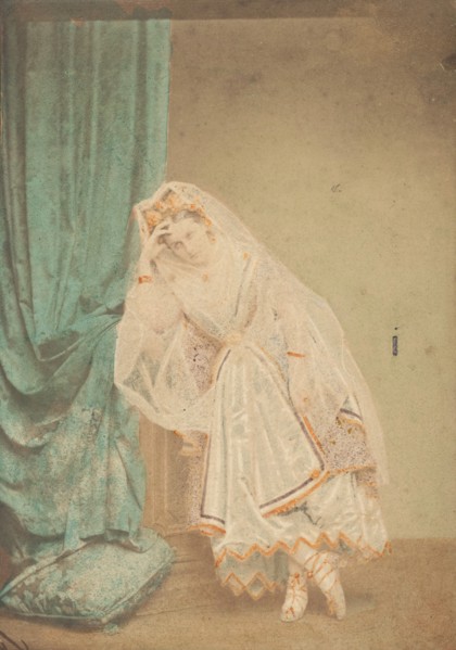 [La Comtesse in robe de piqué or as Judith (?)], 1860s.