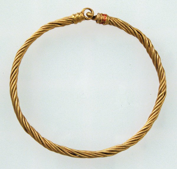 Bracelet