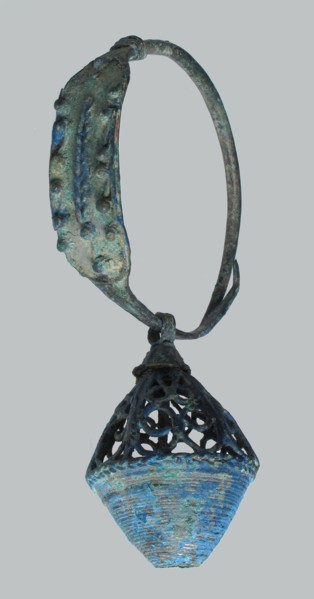 Earring, Avar, 8th-9th century.