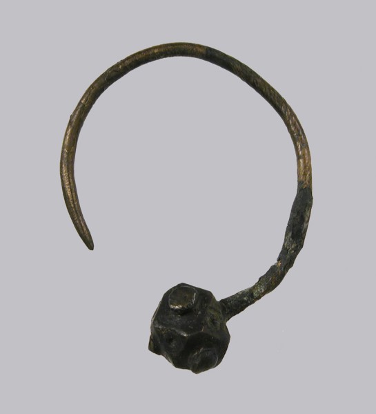 Earring, Frankish, 6th-7th century.