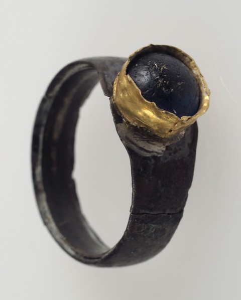 Finger Ring, Frankish, 7th century.