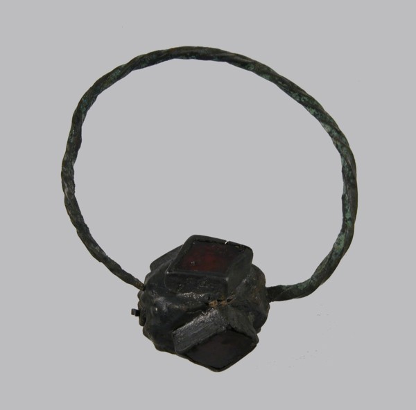 Earring, Frankish, 6th-7th century.