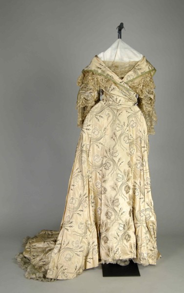 Evening dress, French, 1883-96.