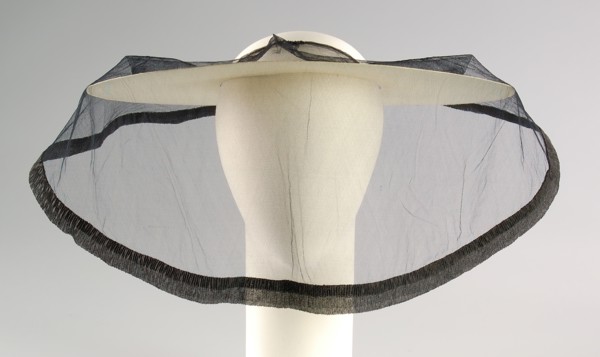 Mourning veil
