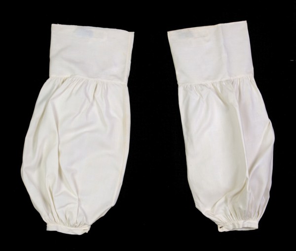 Undersleeves