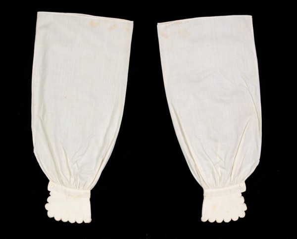 Undersleeves