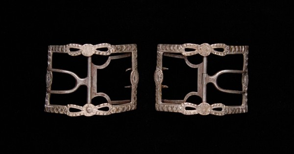Shoe buckles