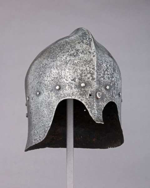 Barbute with Nasal