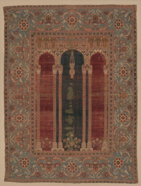 Carpet with Triple-Arch Design
