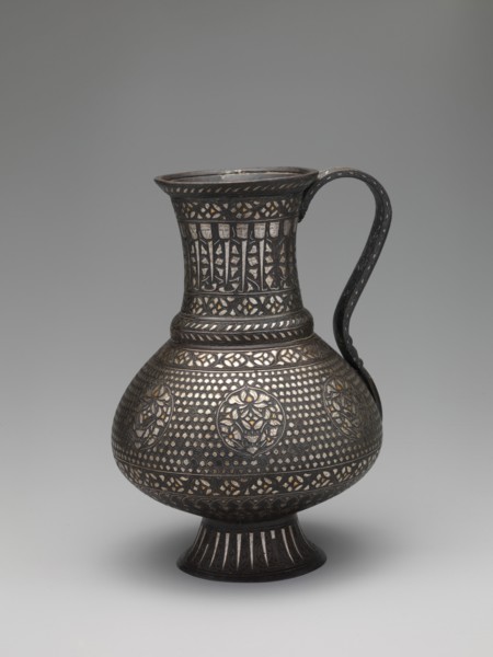 Ewer, Iran, second half 13th century. Naskh calligraphy