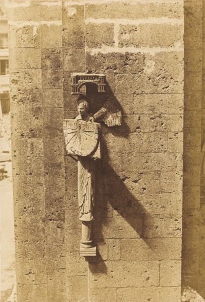 Ange Portant un Cadran Solaire, à l'Eglise de Chartres, 1852.